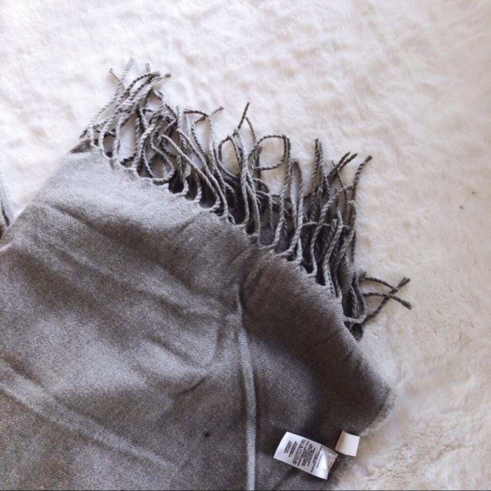 LOFT Light Gray Melange Scarf - Picture 5 of 7